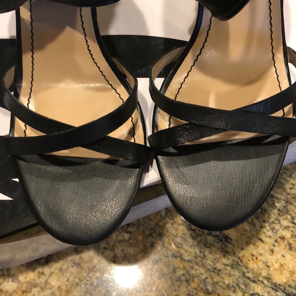 EUC LIKE NEW NINE WEST NWERLINA BLACK LEATHER STRAPPY HEELS IN BOX - Picture 5 of 15